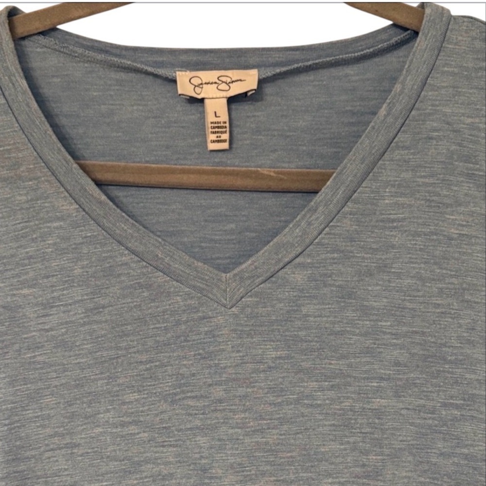 Jessica Simpson Heathered Blue V-Neck Tee - Picture 3 of 5